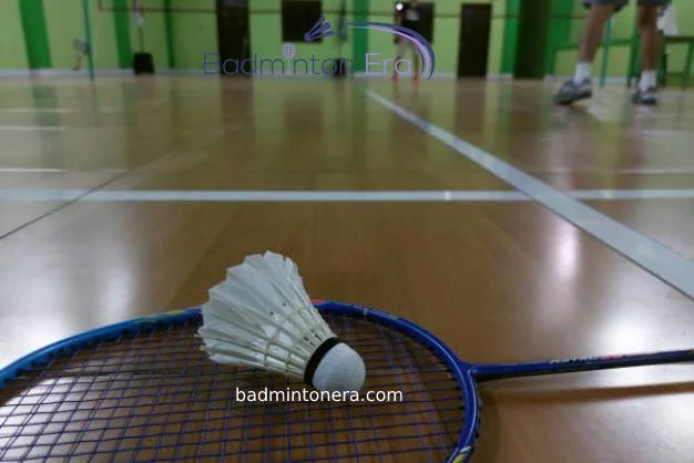 Badminton service rules